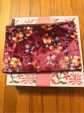 Remi & Reid Velvet Floral Zip Cosmetics or Clutch Bag- Burgundy Floral